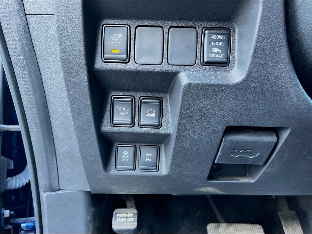 Used 2023 Nissan Frontier PRO-4X w/ Pro-4X Premium Package image 18