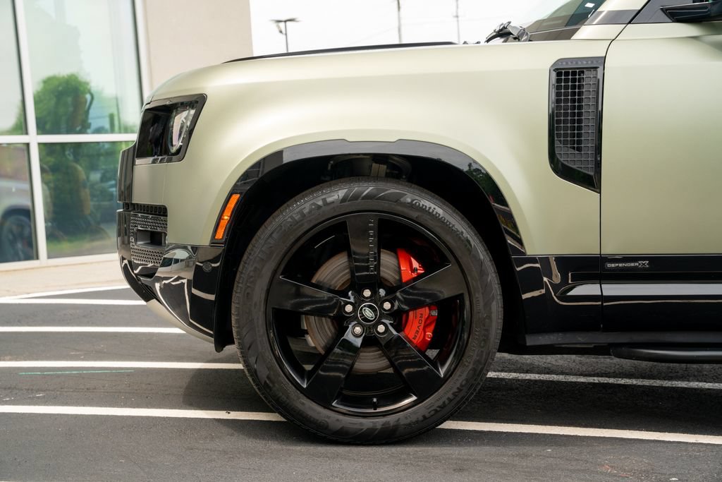 Used 2022 Land Rover Defender 90 X AWD/4WD image 23