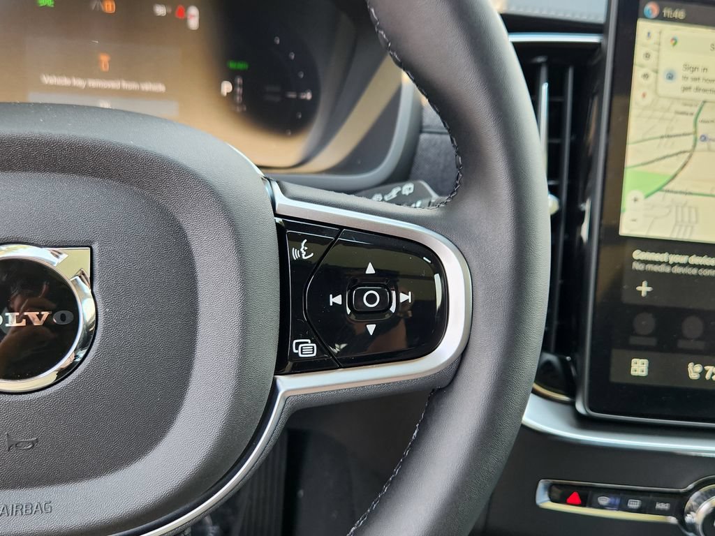 New 2026 Volvo XC90 T8 Ultra w/ Protection Package Premier AWD/4WD image 18