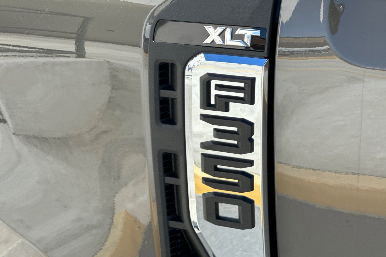 New 2026 Ford F350 XLT w/ XLT Premium Package image 25