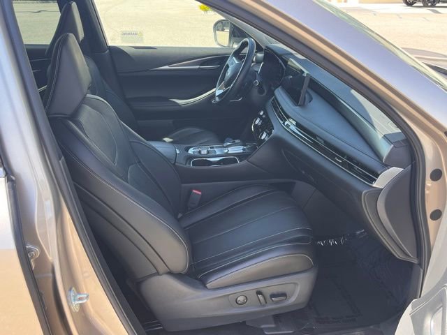 Certified 2025 INFINITI QX60 Luxe w/ Lighting Package (N94) image 8