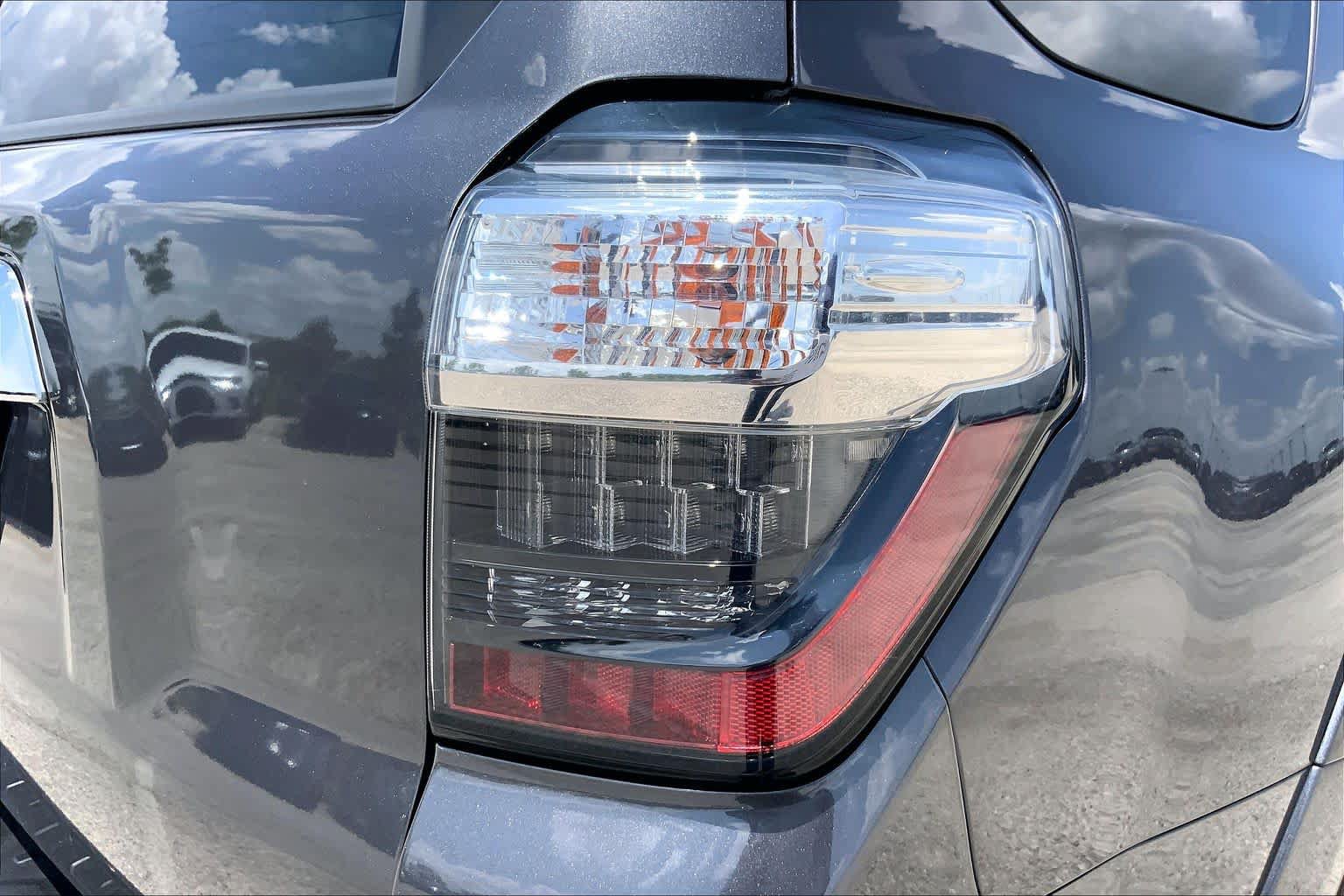 Used 2021 Toyota 4Runner Limited AWD/4WD image 58