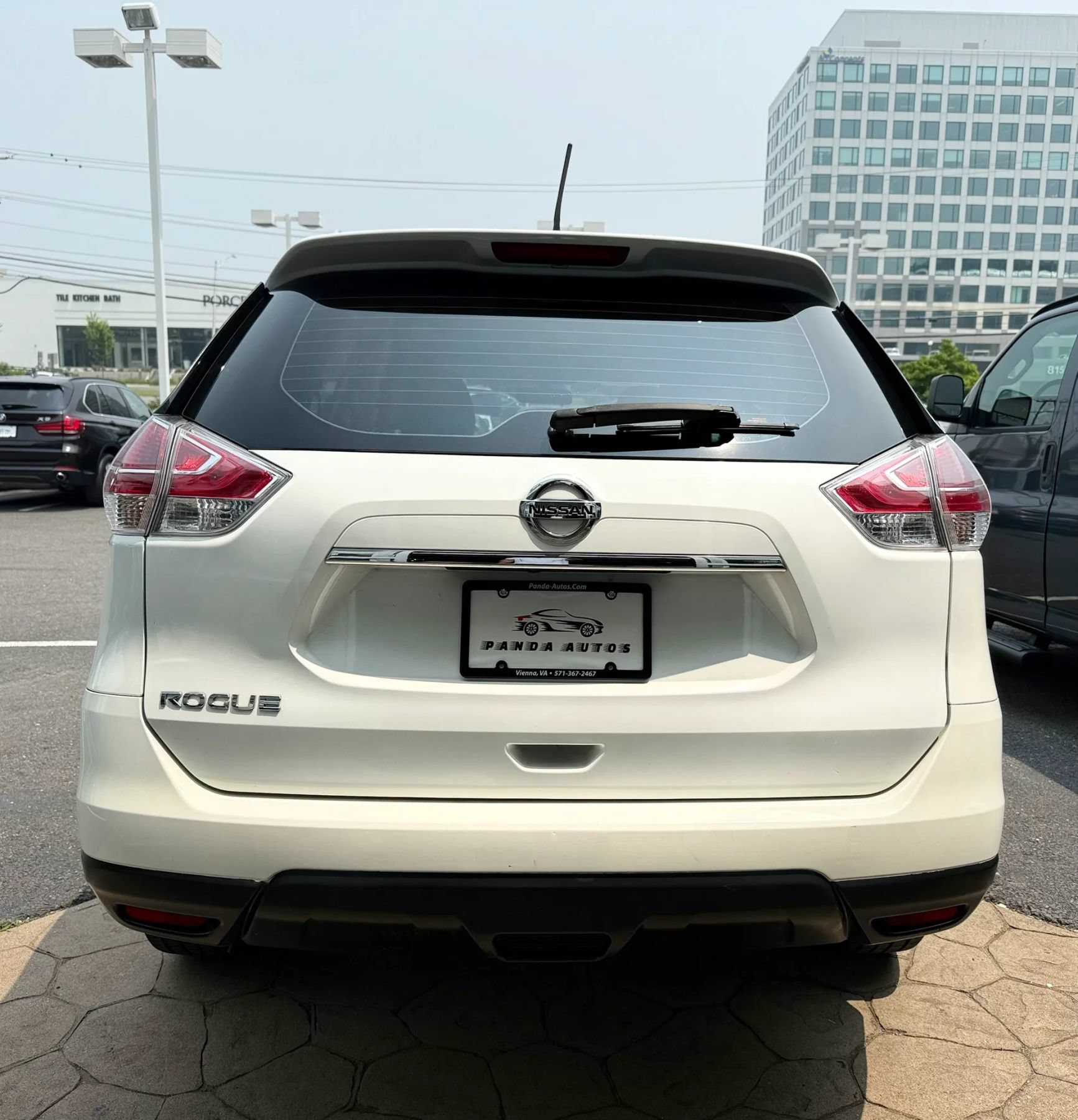 Used 2016 Nissan Rogue S FWD image 6