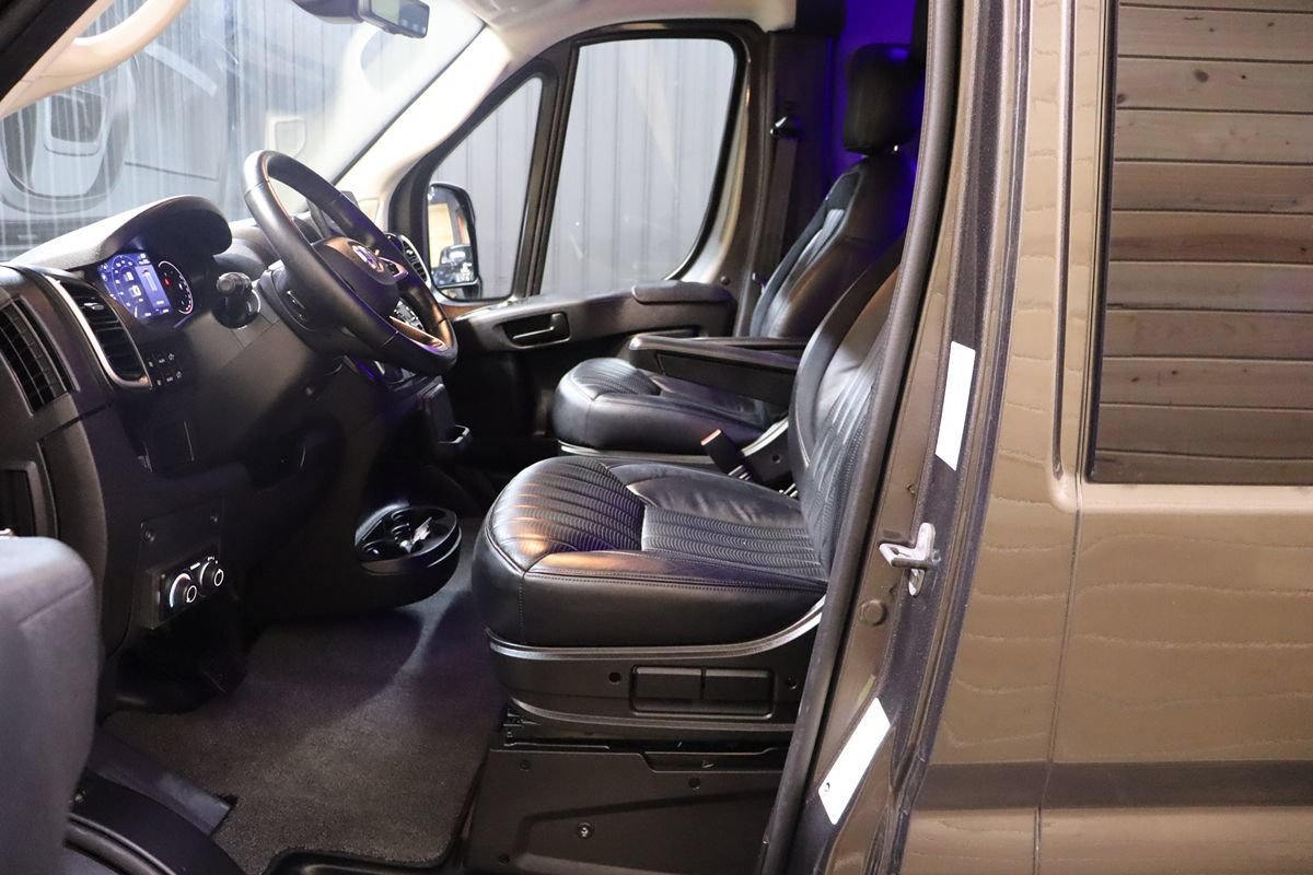Used 2024 RAM ProMaster 3500 w/ Advanced Safety Group FWD image 38