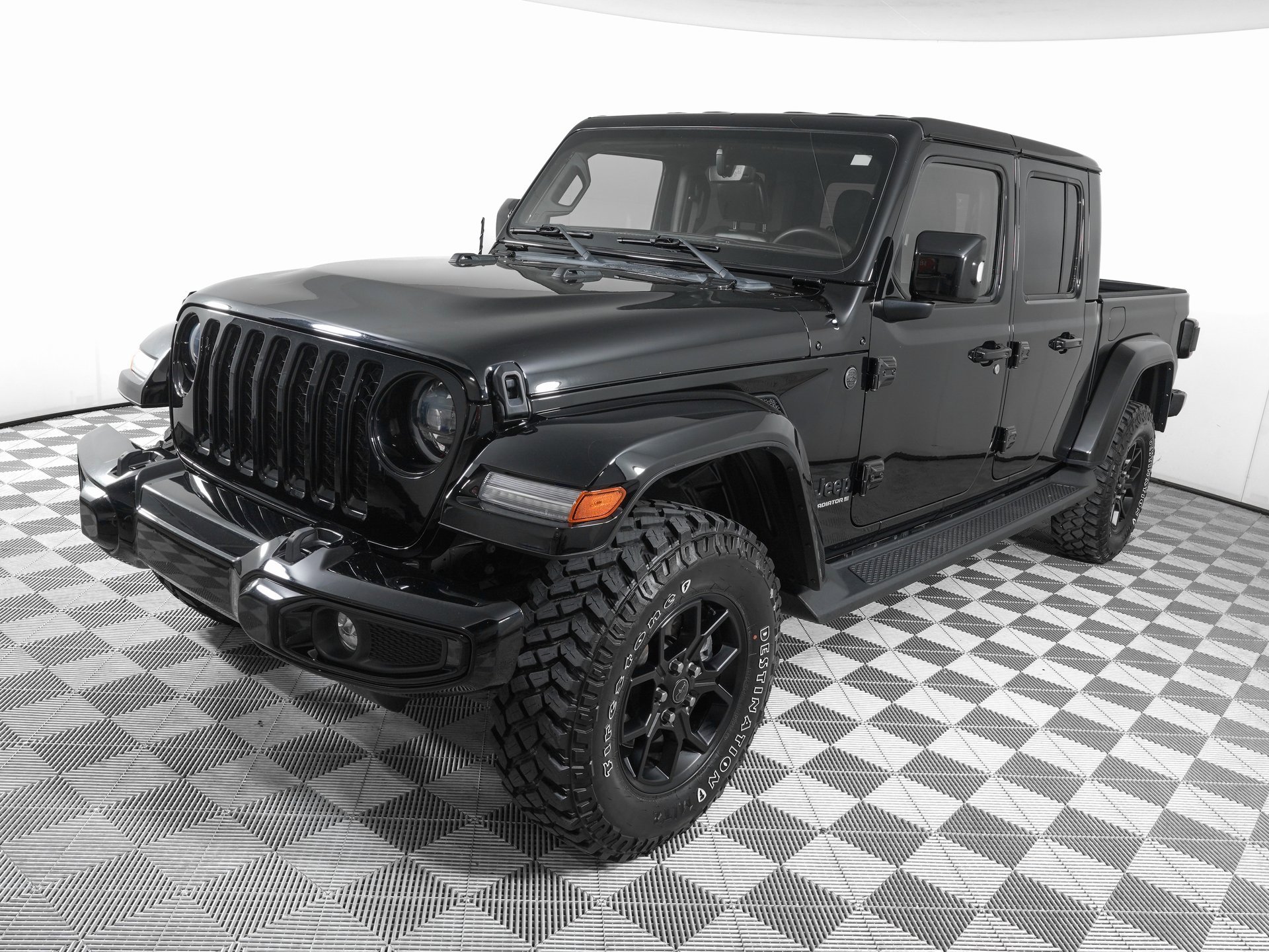 Used 2023 Jeep Gladiator Overland image 9