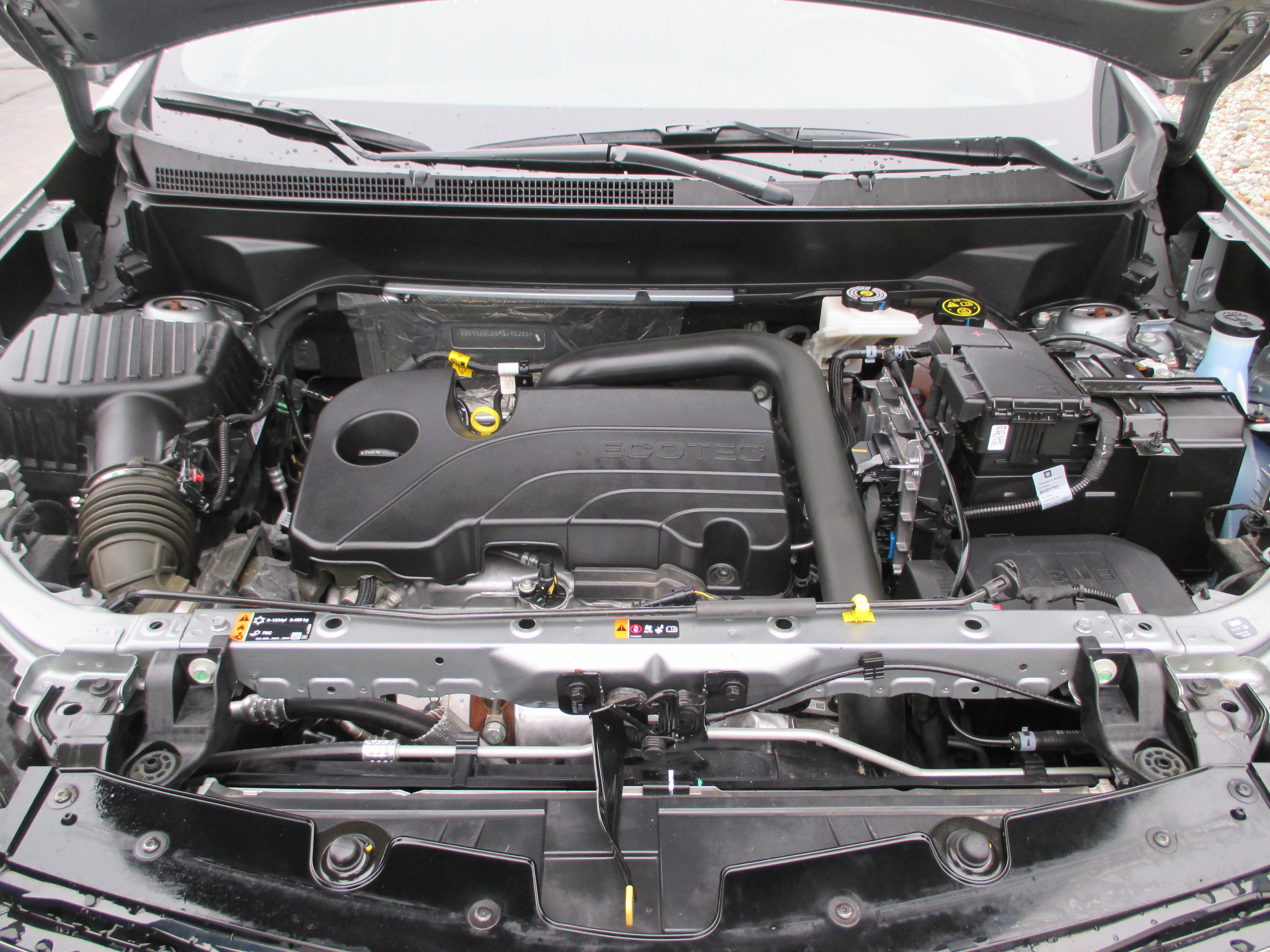 Used 2023 Chevrolet Equinox RS w/ LPO, Floor Liner Package image 29