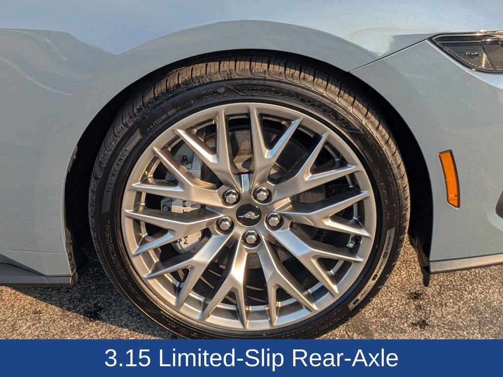 Used 2025 Ford Mustang GT Premium image 11