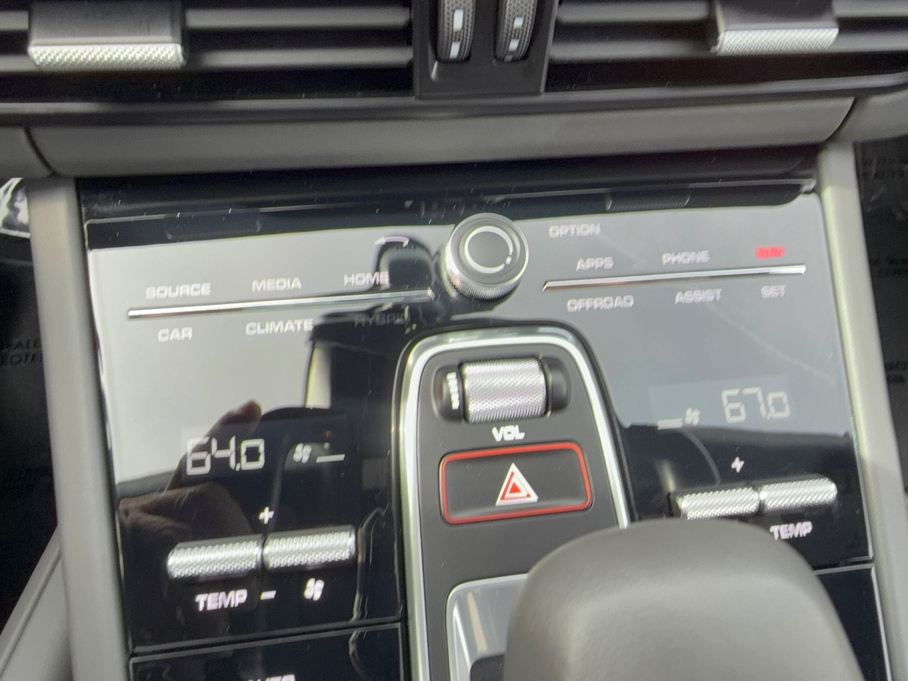 Certified 2022 Porsche Cayenne Turbo AWD/4WD image 22