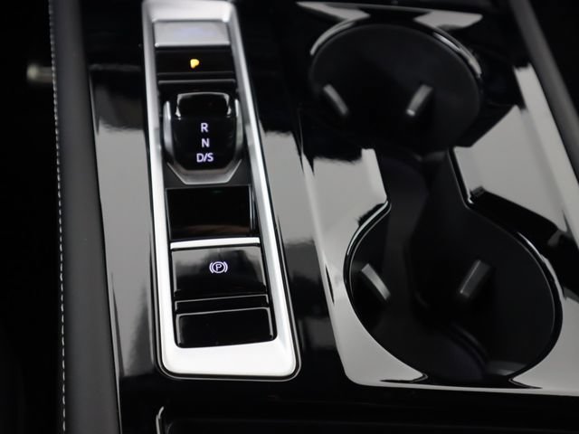 Used 2026 Volkswagen Atlas Cross Sport SEL R-Line AWD/4WD image 19