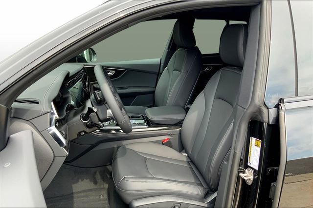 New 2025 Audi Q8 Premium Plus image 8