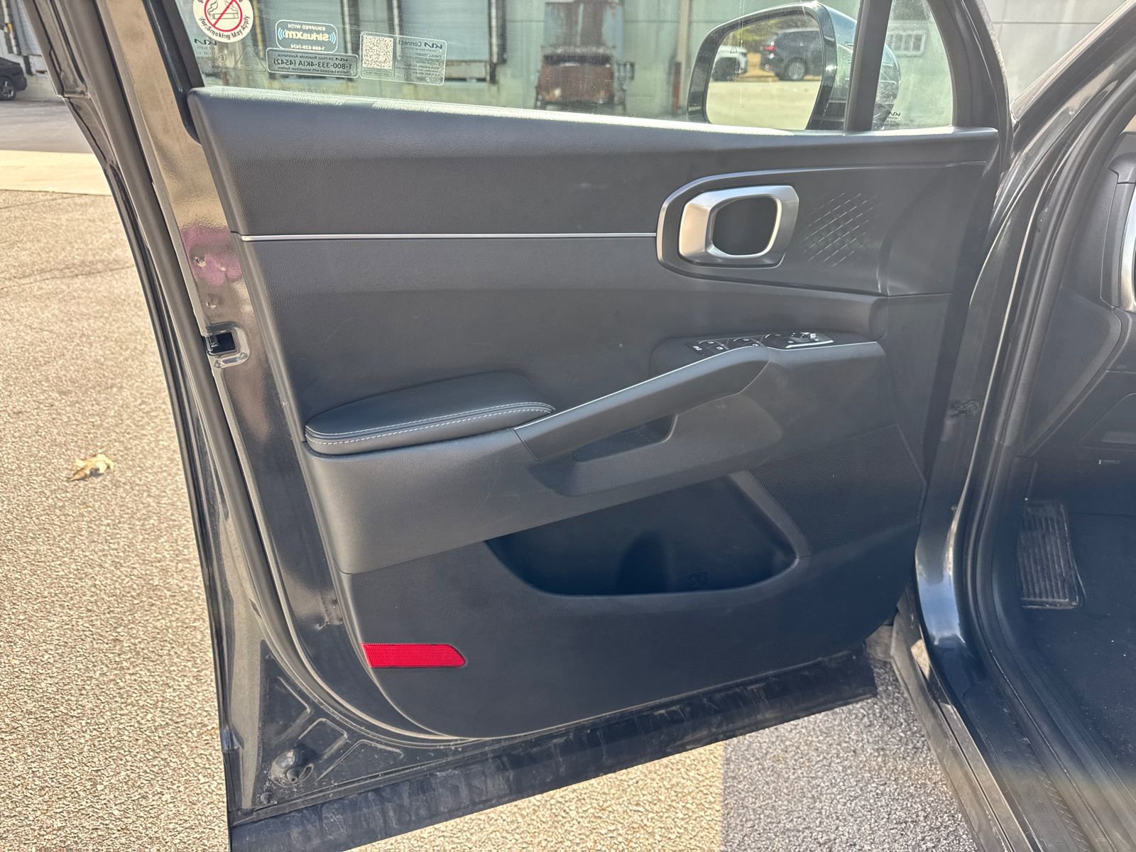 Used 2024 Kia Sorento S image 10