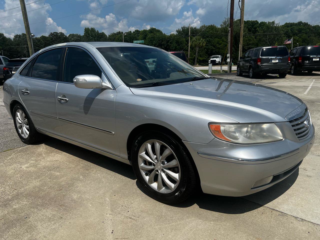 Used 2008 Hyundai Azera Limited FWD image 1