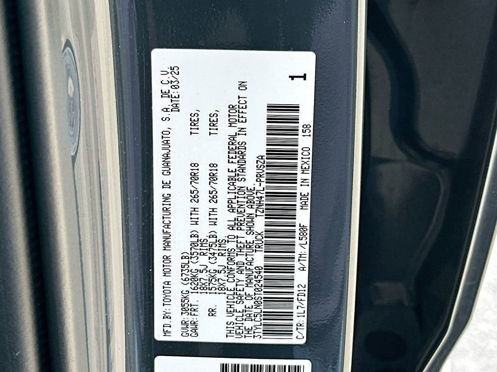 Used 2025 Toyota Tacoma TRD Off-Road image 30