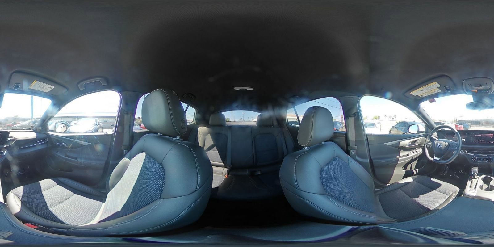 Used 2025 Buick Envista Preferred image 41