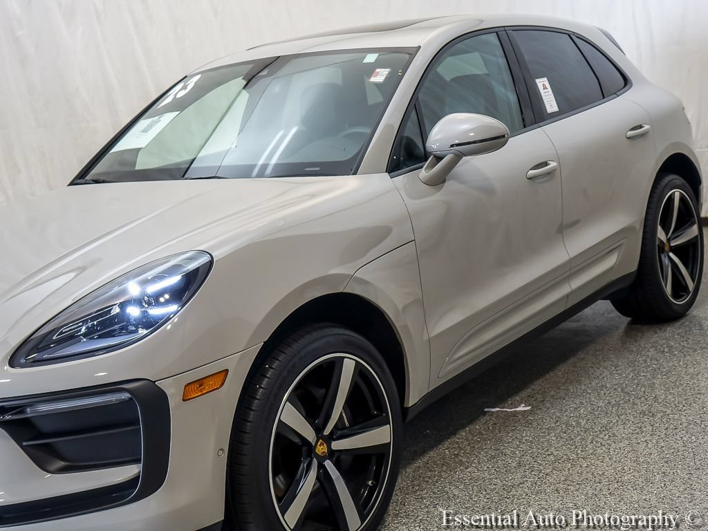 Used 2023 Porsche Macan AWD/4WD image 4