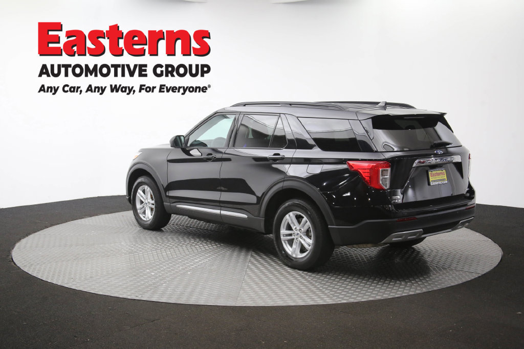 Used 2023 Ford Explorer XLT w/ Equipment Group 202A AWD/4WD image 66
