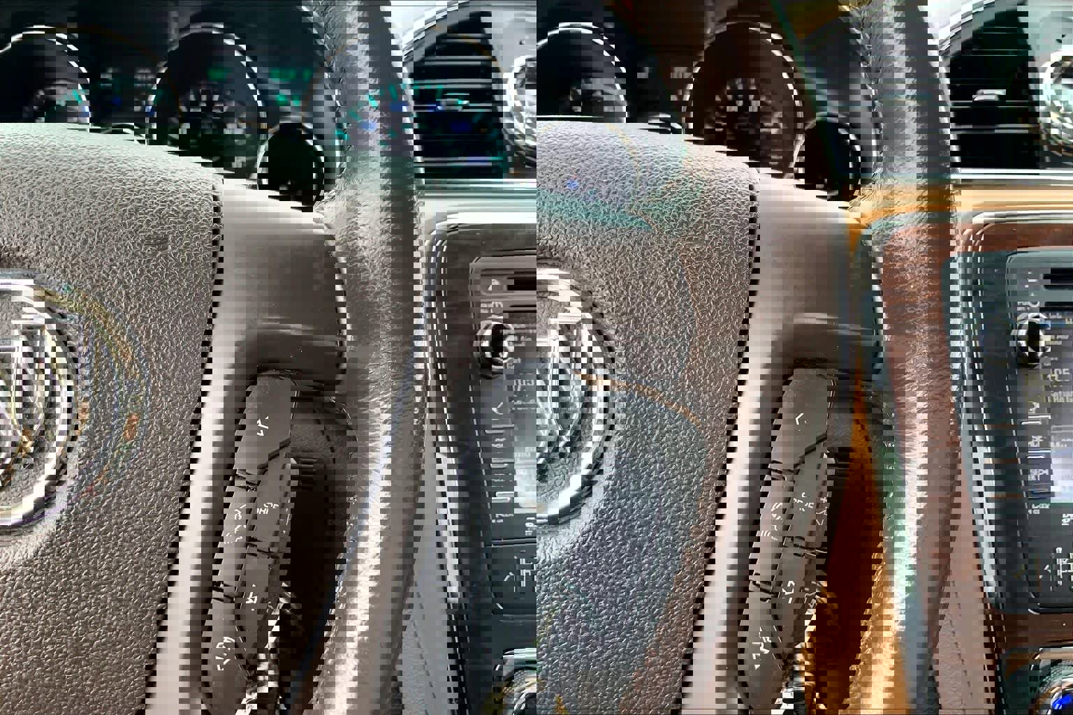 Used 2014 Buick Enclave Premium w/ Trailering Provision Package image 23