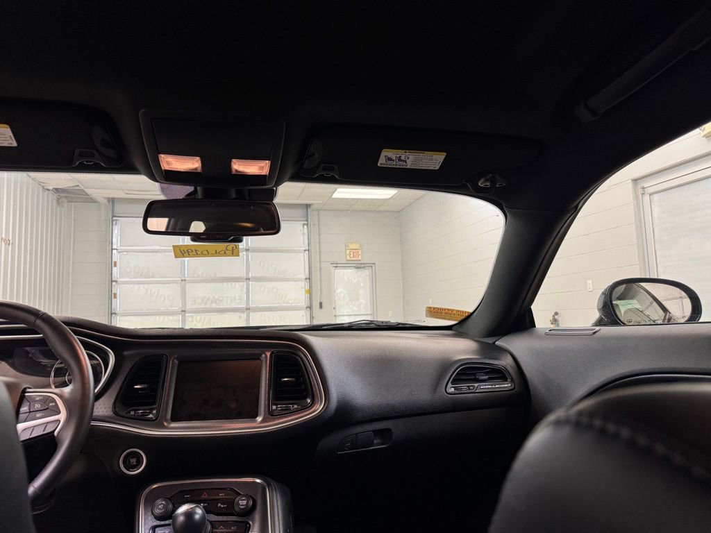 Used 2015 Dodge Challenger R/T Scat Pack w/ Leather Interior Group image 19