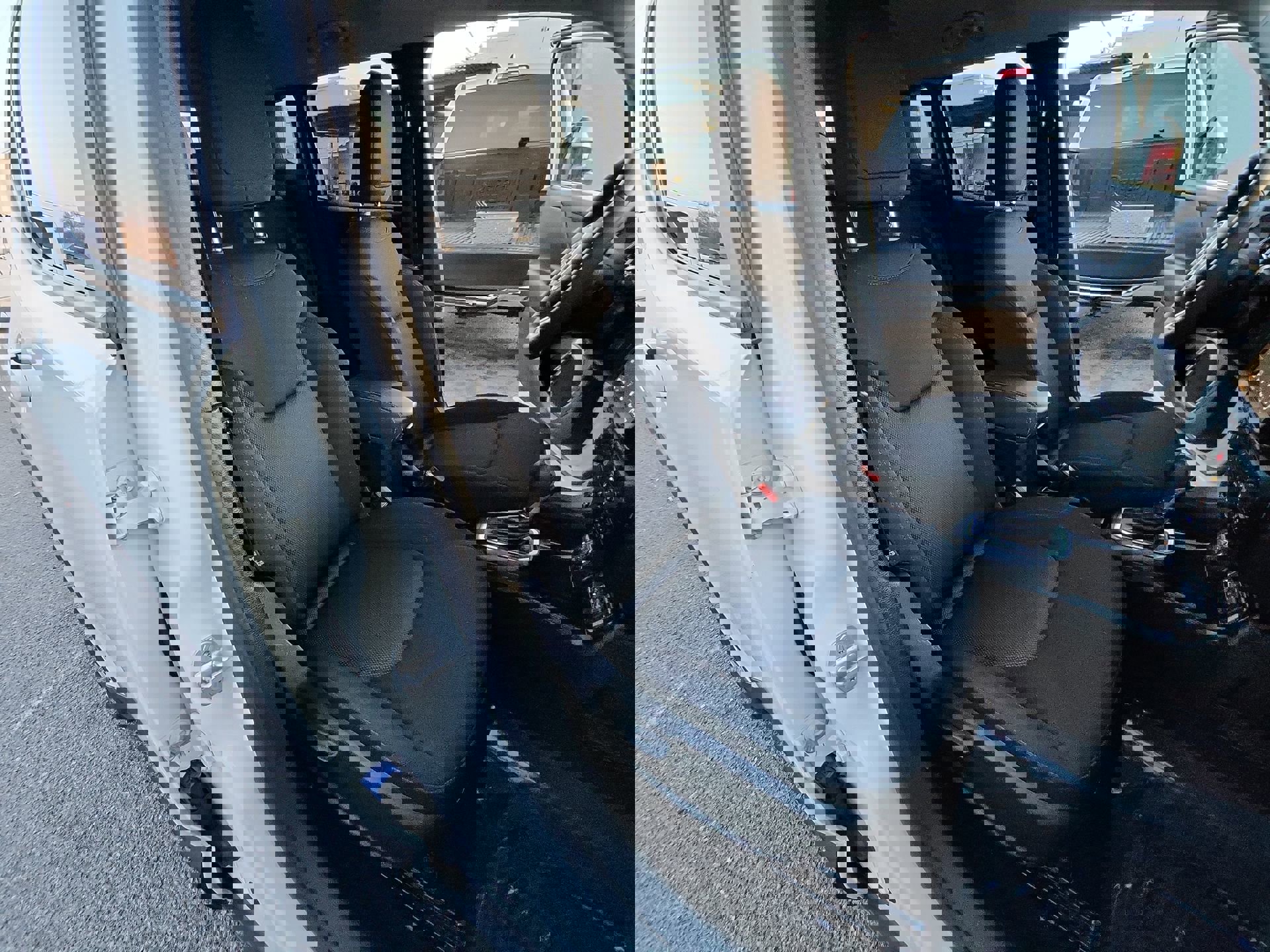 Certified 2023 Jeep Renegade Latitude image 25