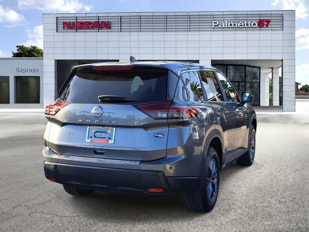 Used 2025 Nissan Rogue S image 6