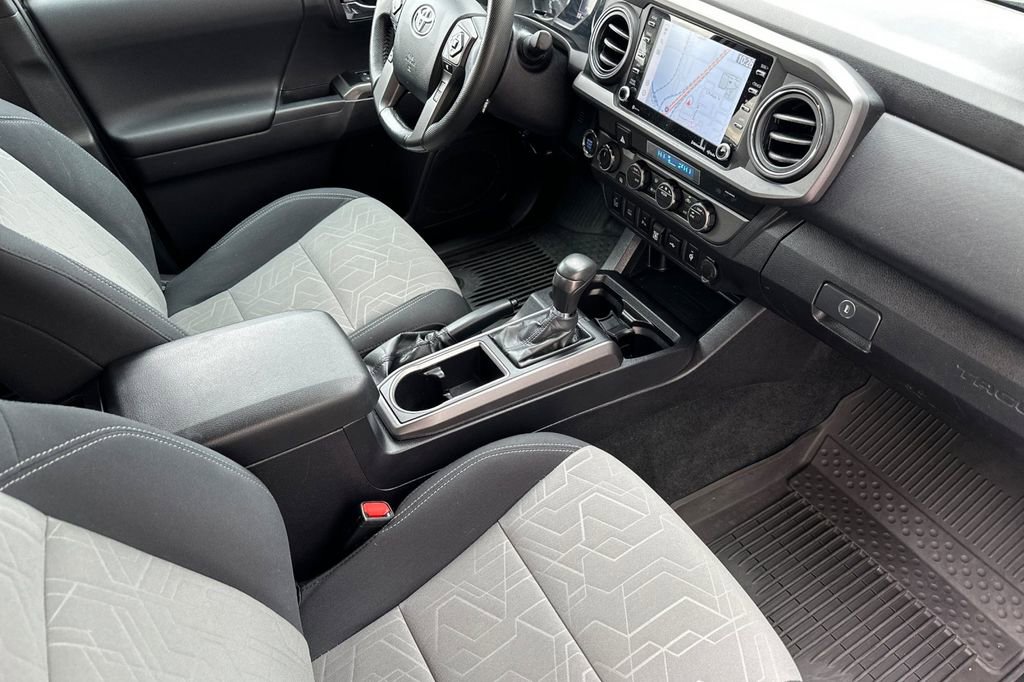 Used 2023 Toyota Tacoma TRD Off-Road w/ Technology Package image 15