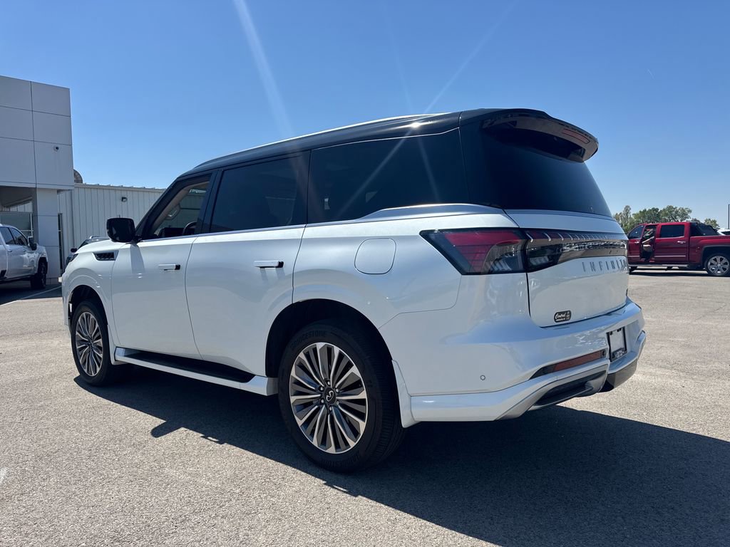 Used 2025 INFINITI QX80 Sensory image 4