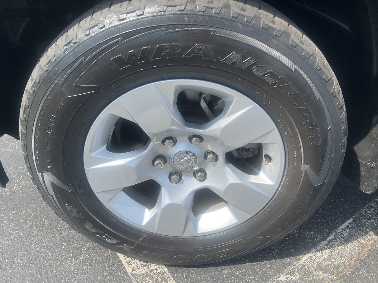 Used 2023 RAM 1500 Big Horn image 11