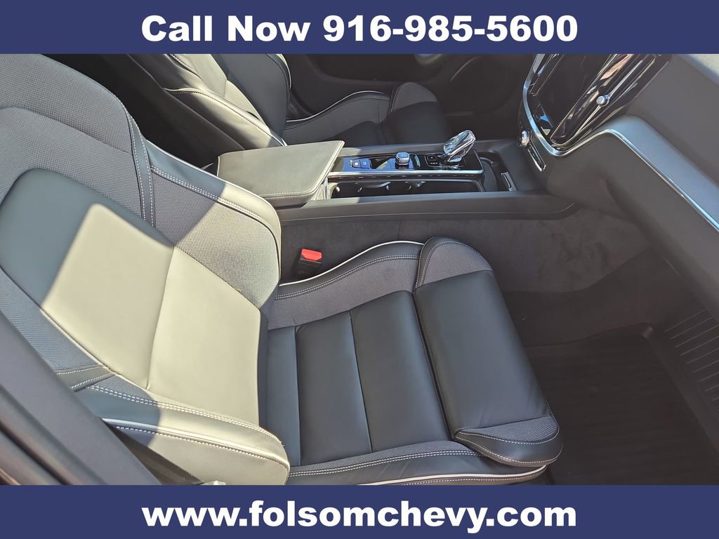 Used 2024 Volvo S60 B5 Plus w/ Climate Package image 31