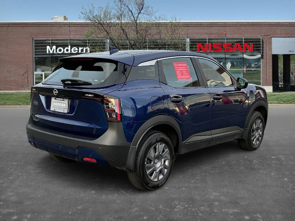 Certified 2025 Nissan Kicks S image 4
