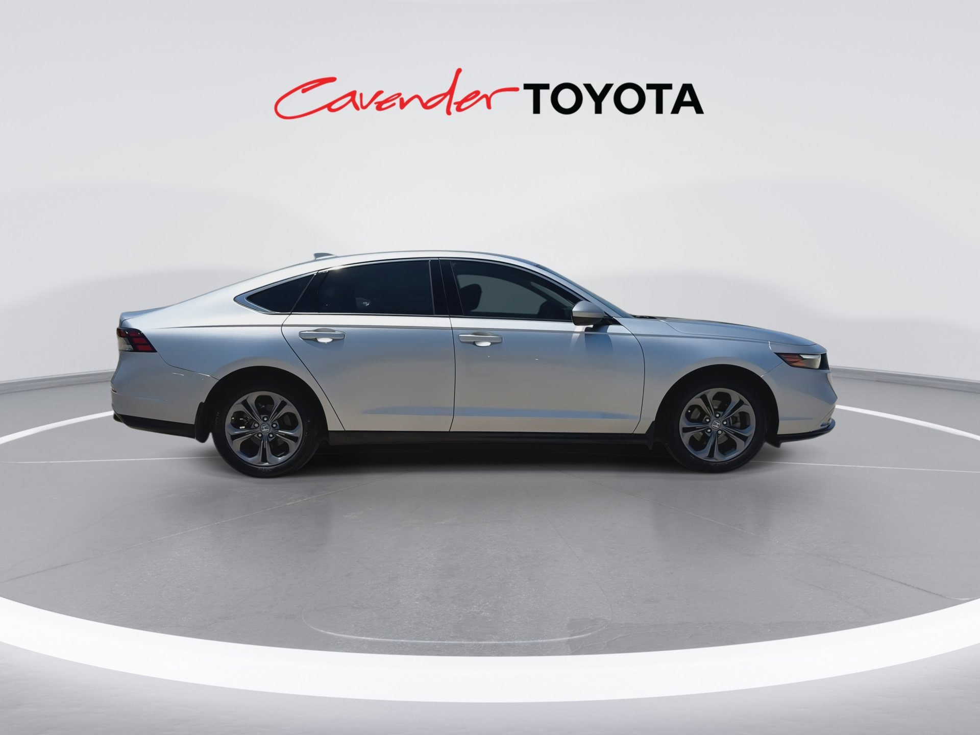 Used 2024 Honda Accord EX image 9