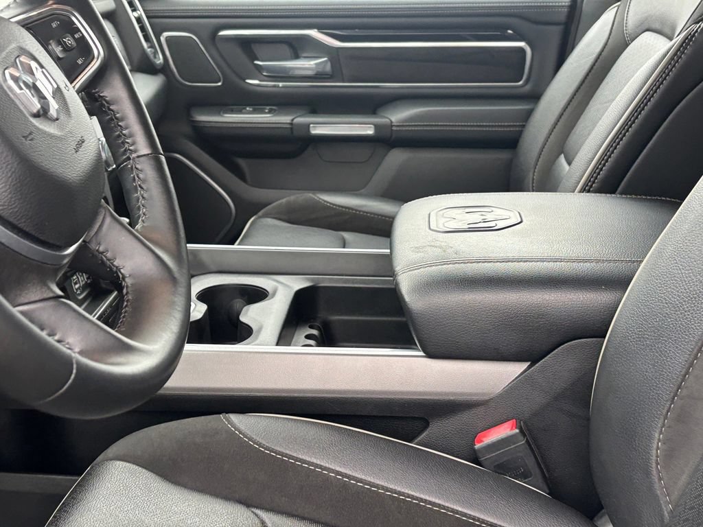 Used 2022 RAM 1500 Laramie AWD/4WD image 14