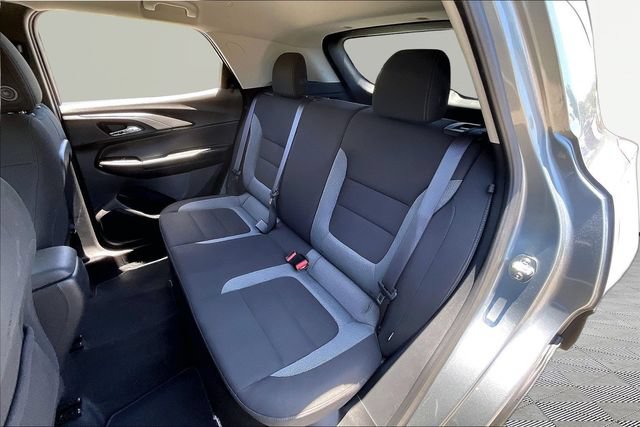 Used 2025 Chevrolet TrailBlazer LT AWD/4WD image 16