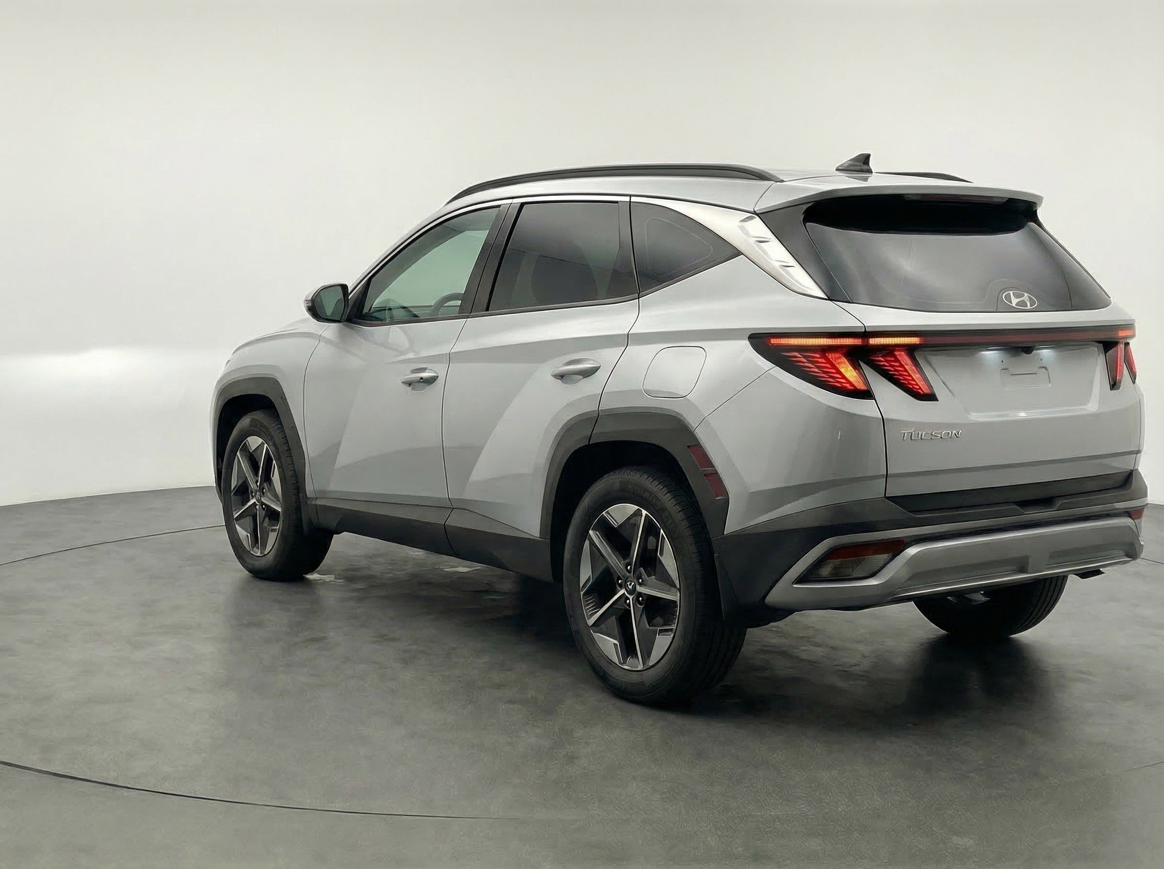 Used 2025 Hyundai Tucson SEL AWD/4WD image 6