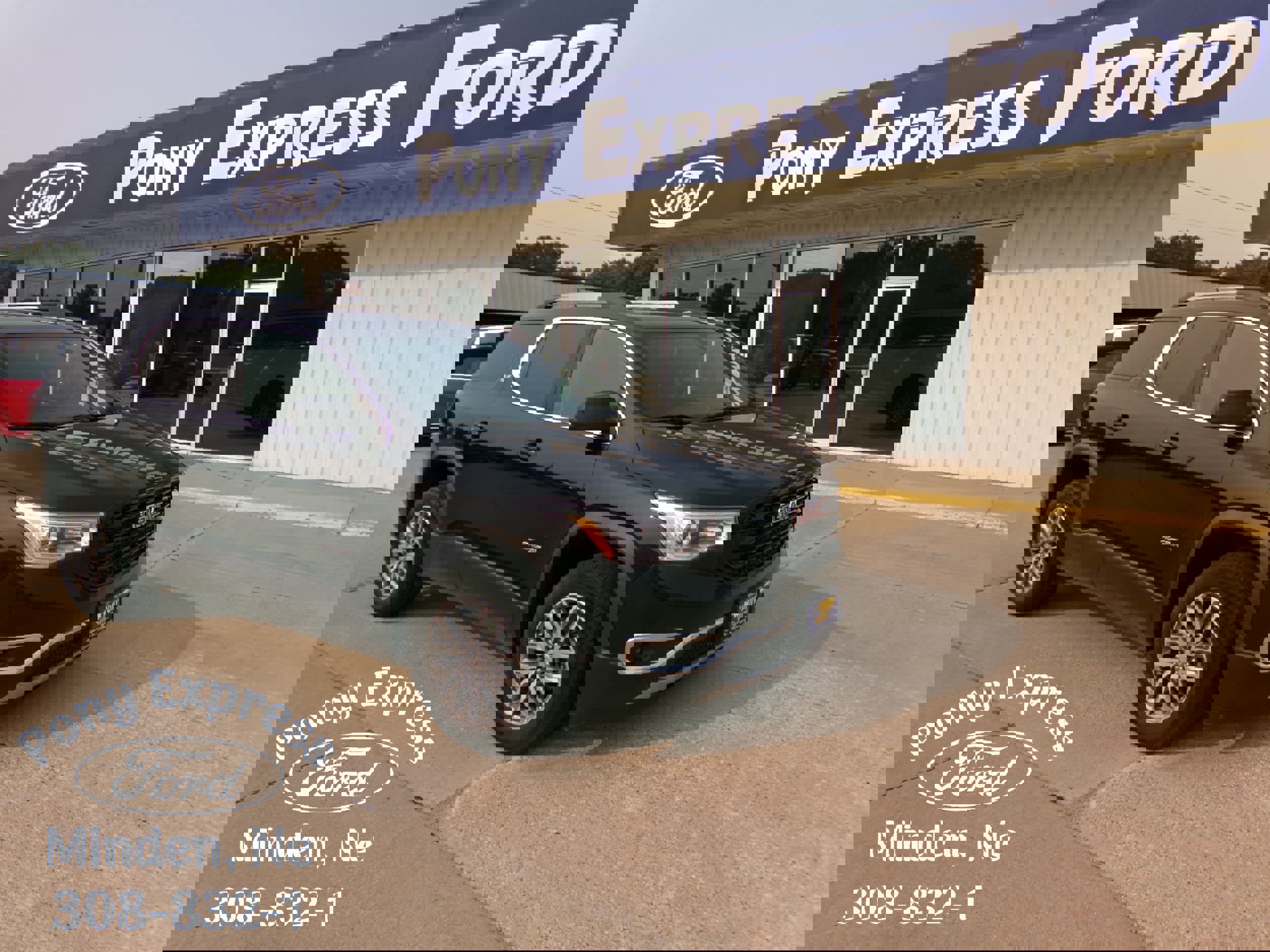 Used 2018 GMC Acadia SLE w/ LPO, Black Accent Package image 1