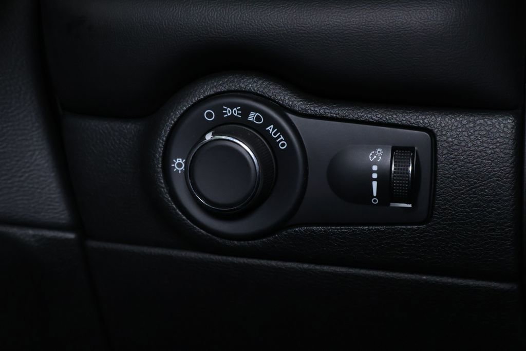 Used 2024 Dodge Durango GT AWD/4WD image 29