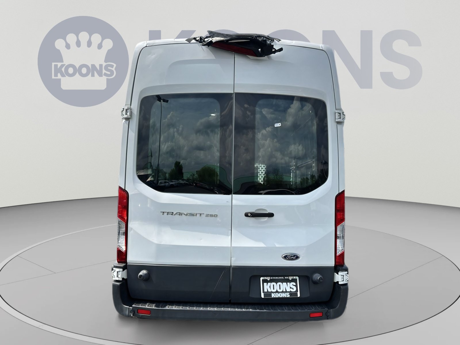 Used 2018 Ford Transit 250 148 High Roof RWD image 10