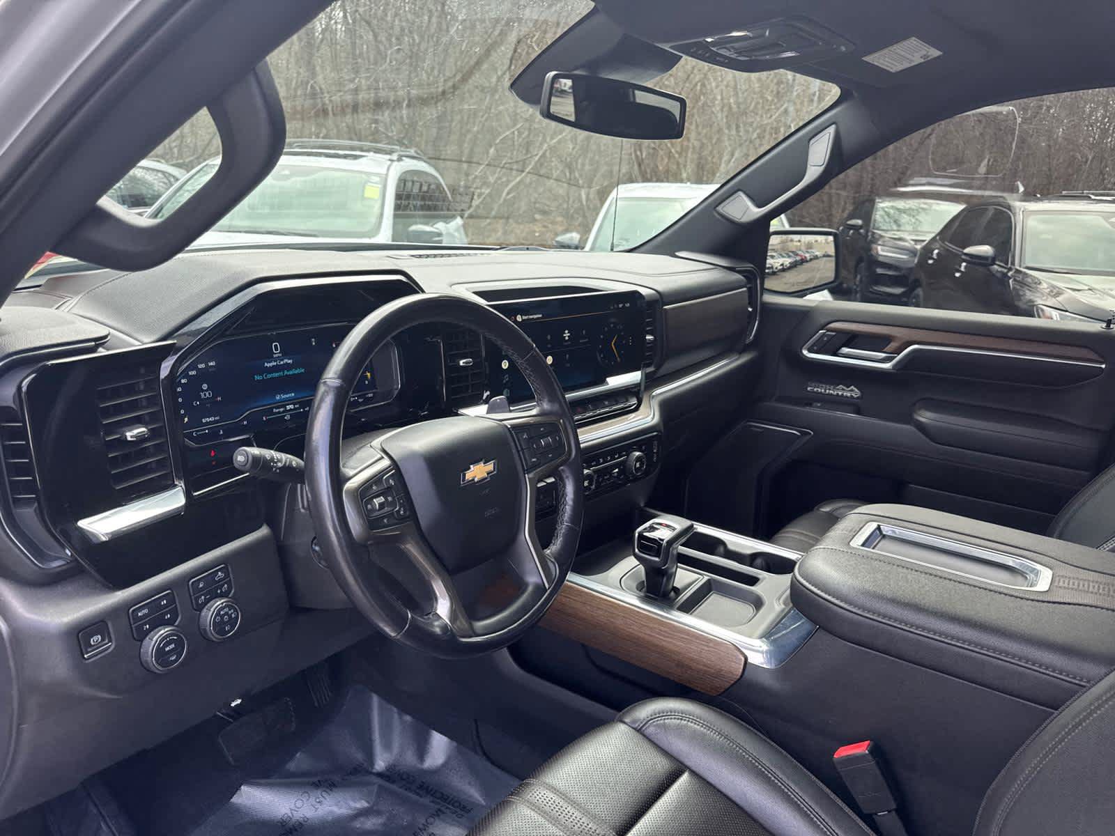 Used 2022 Chevrolet Silverado 1500 High Country AWD/4WD image 13