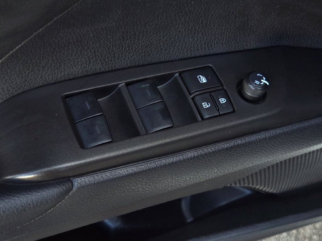 Used 2024 Toyota Camry SE FWD image 12