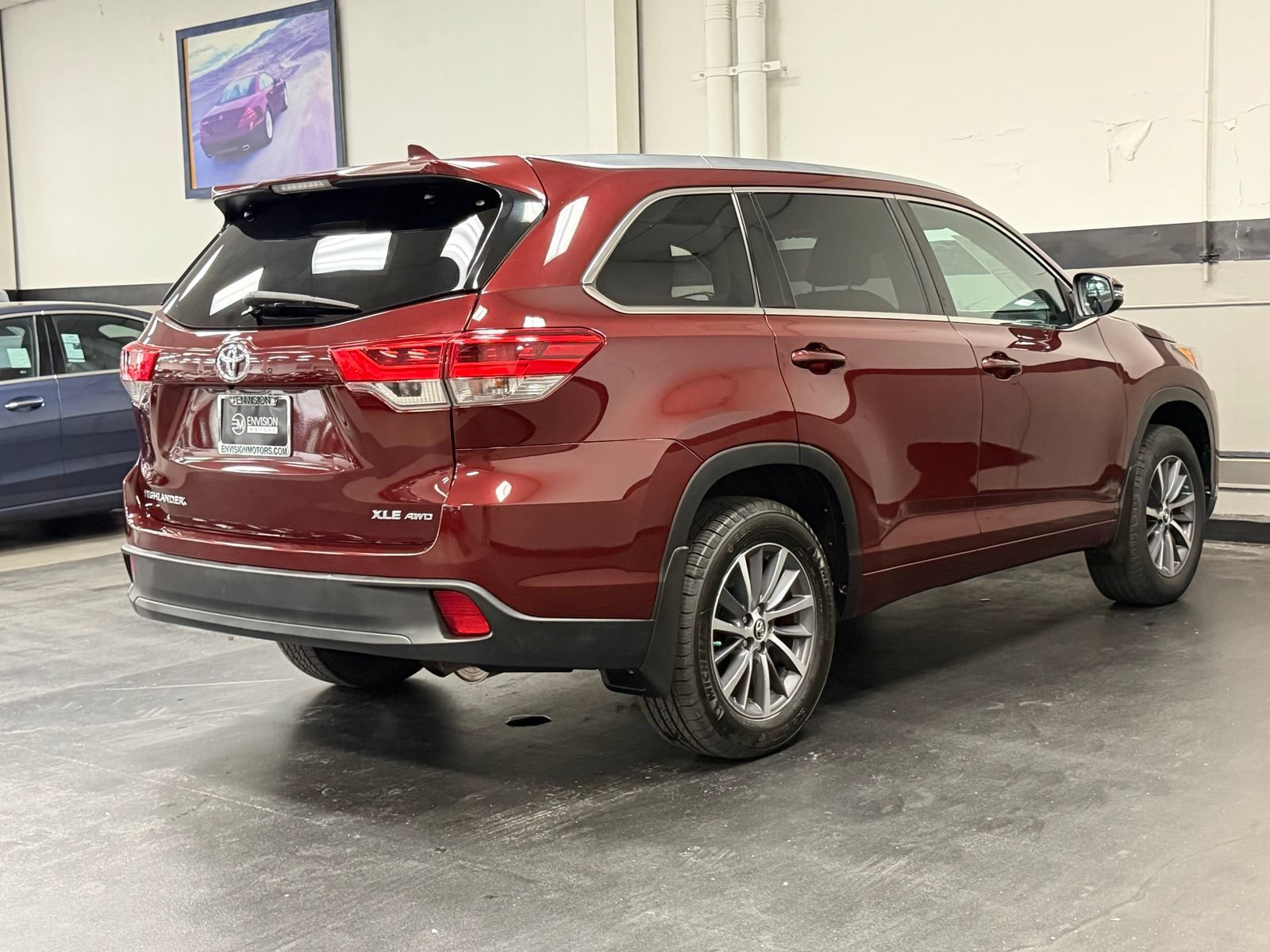 Used 2017 Toyota Highlander XLE AWD/4WD image 13