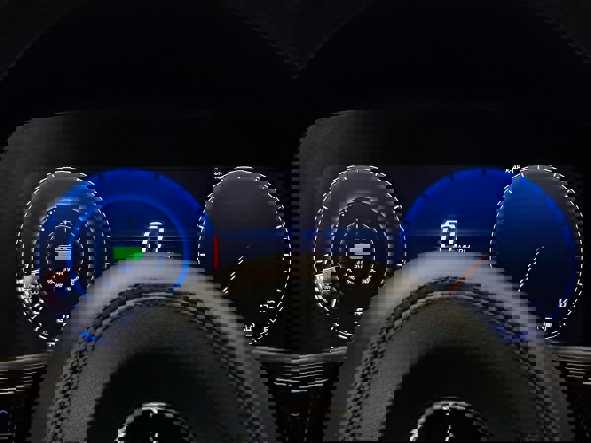 Used 2023 Maserati Grecale GT image 12