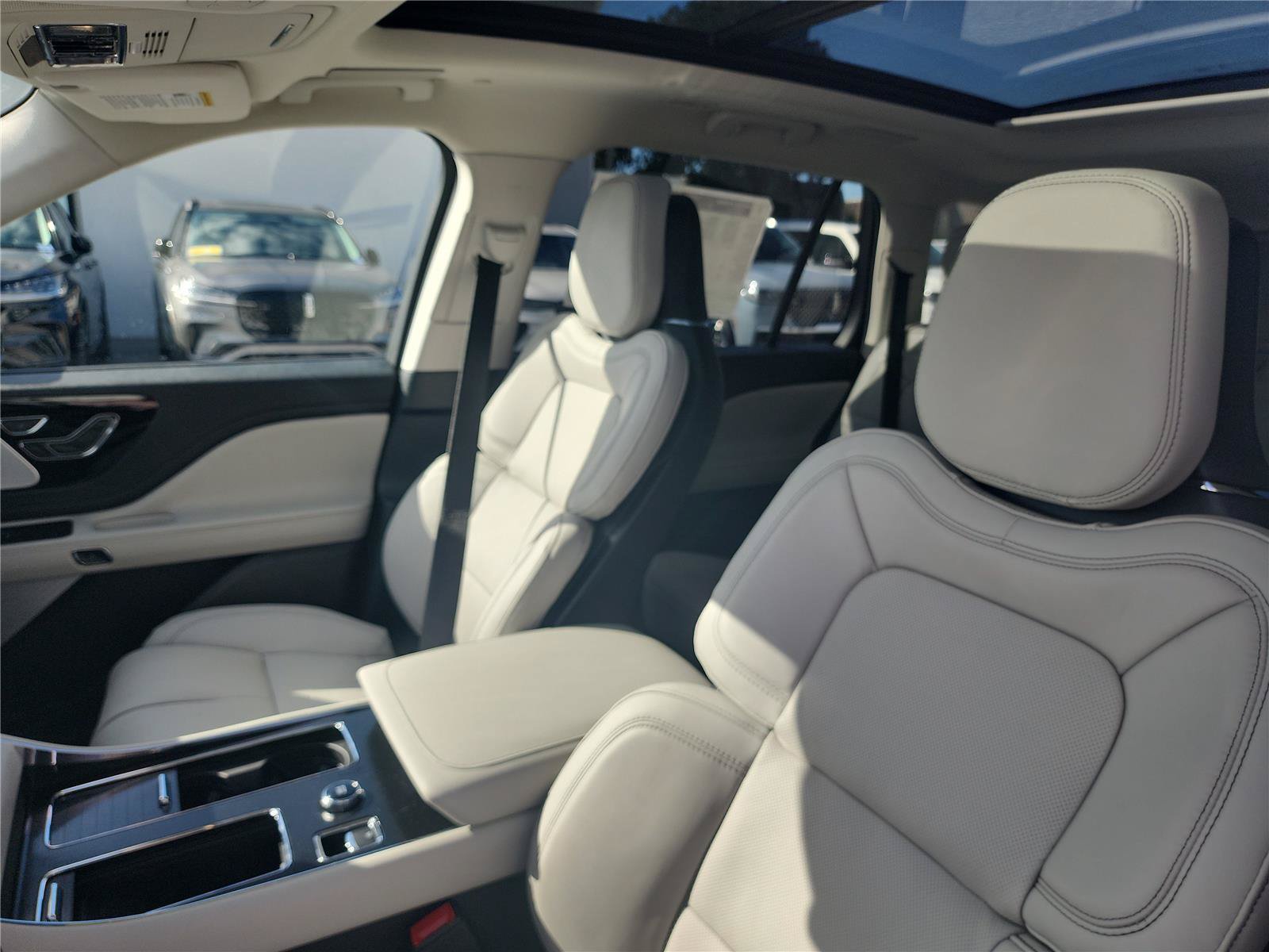 New 2027 Lincoln Aviator Reserve AWD/4WD image 14