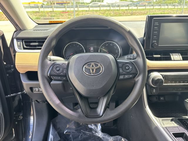 Used 2019 Toyota RAV4 LE FWD image 27