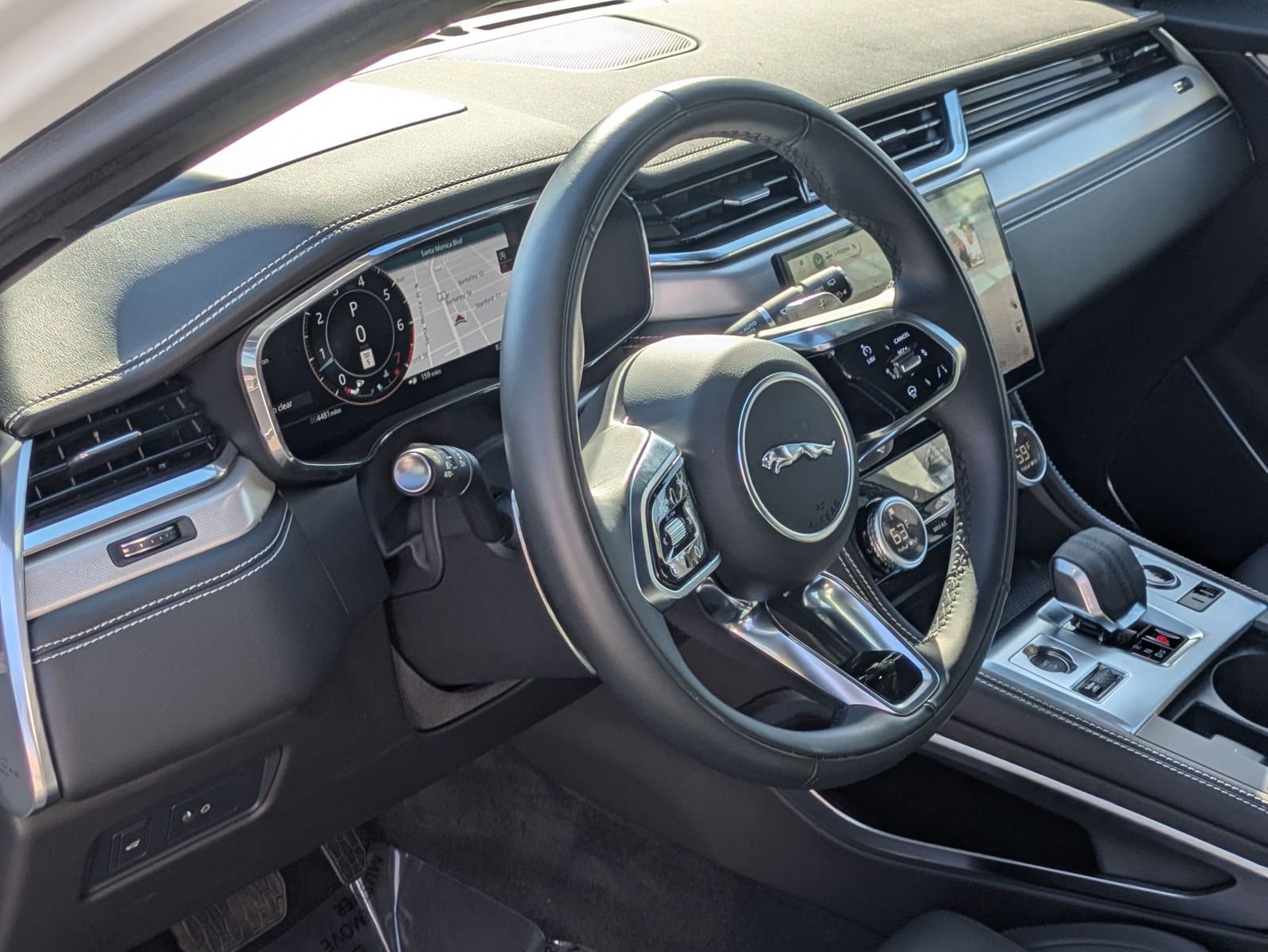 Used 2026 Jaguar F-PACE R-Dynamic S AWD/4WD image 13