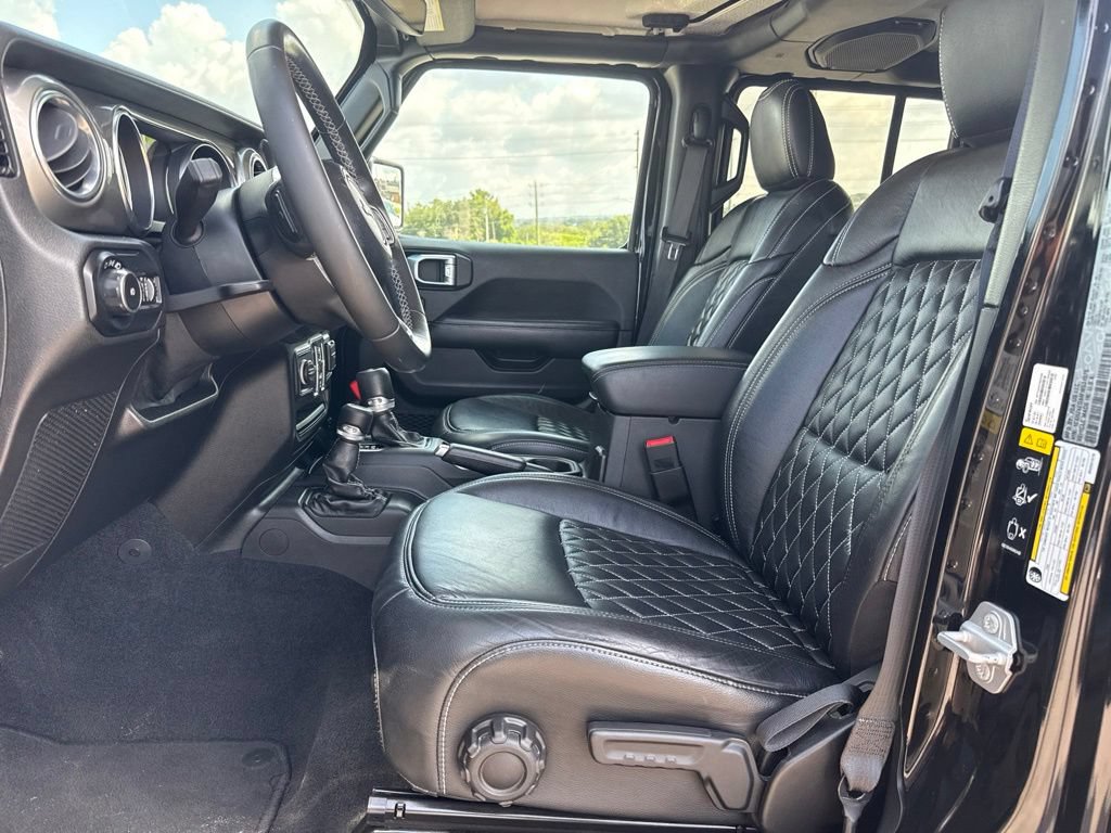 Used 2021 Jeep Wrangler Unlimited Sahara AWD/4WD image 6