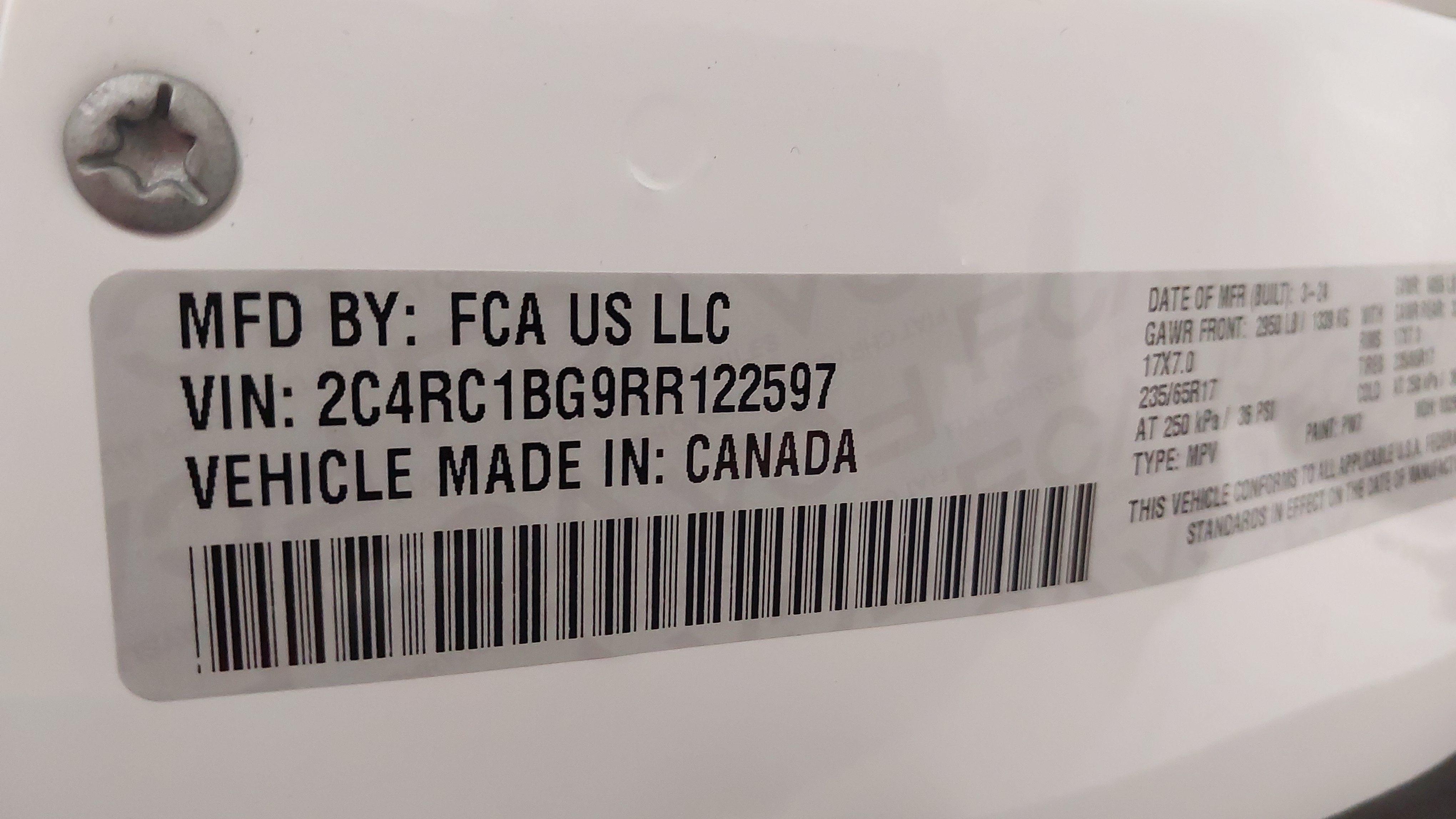 Used 2024 Chrysler Pacifica Touring-L w/ Uconnect Theater Family Group FWD image 30