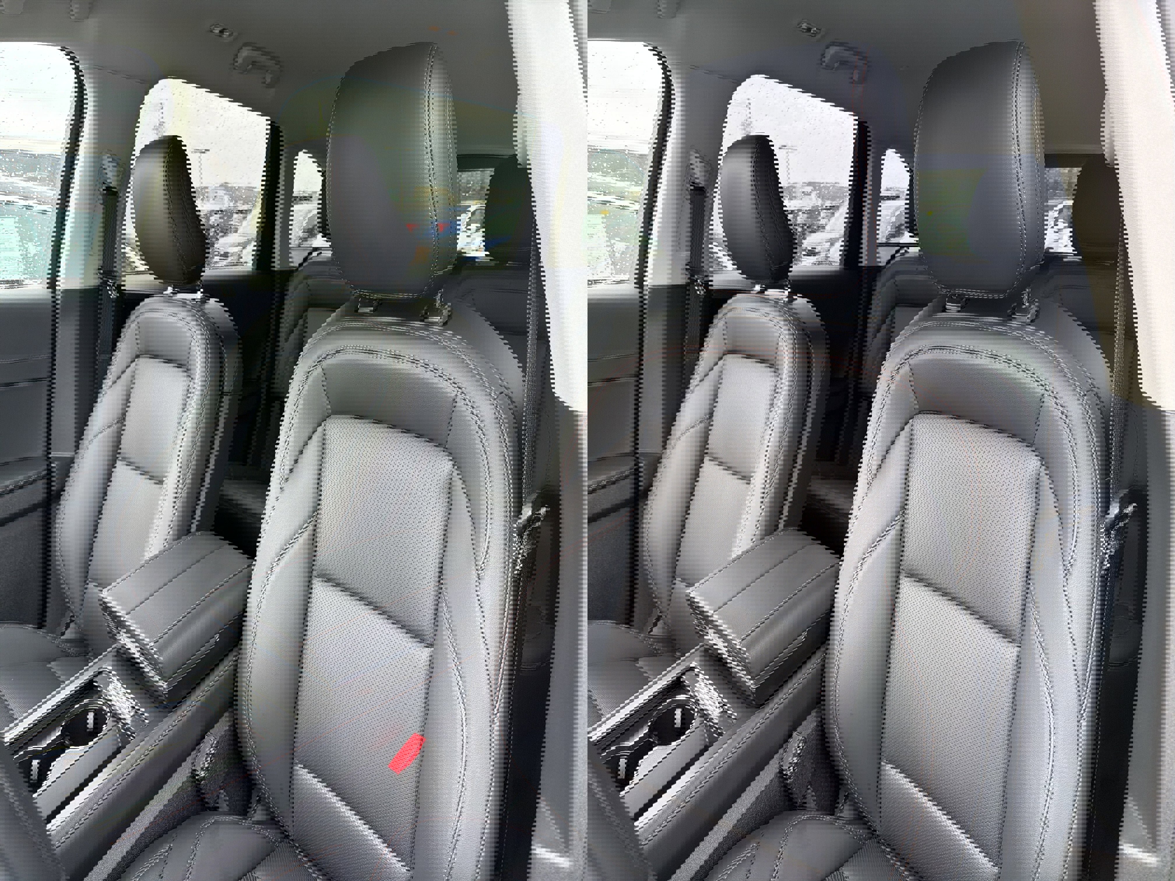 Used 2026 Lincoln Nautilus Premier w/ Jet Appearance Package image 9