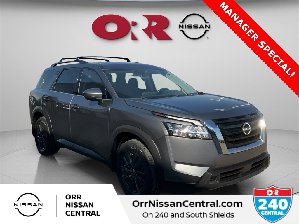 Used 2022 Nissan Pathfinder SV image 3