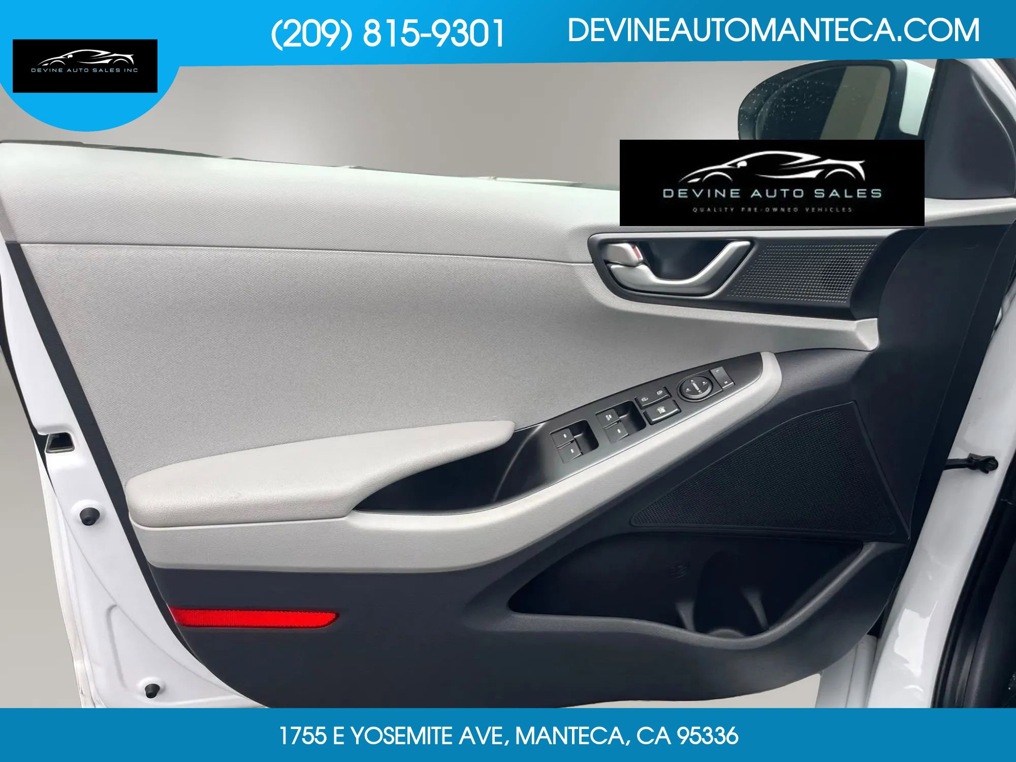 Used 2020 Hyundai Ioniq SE image 17