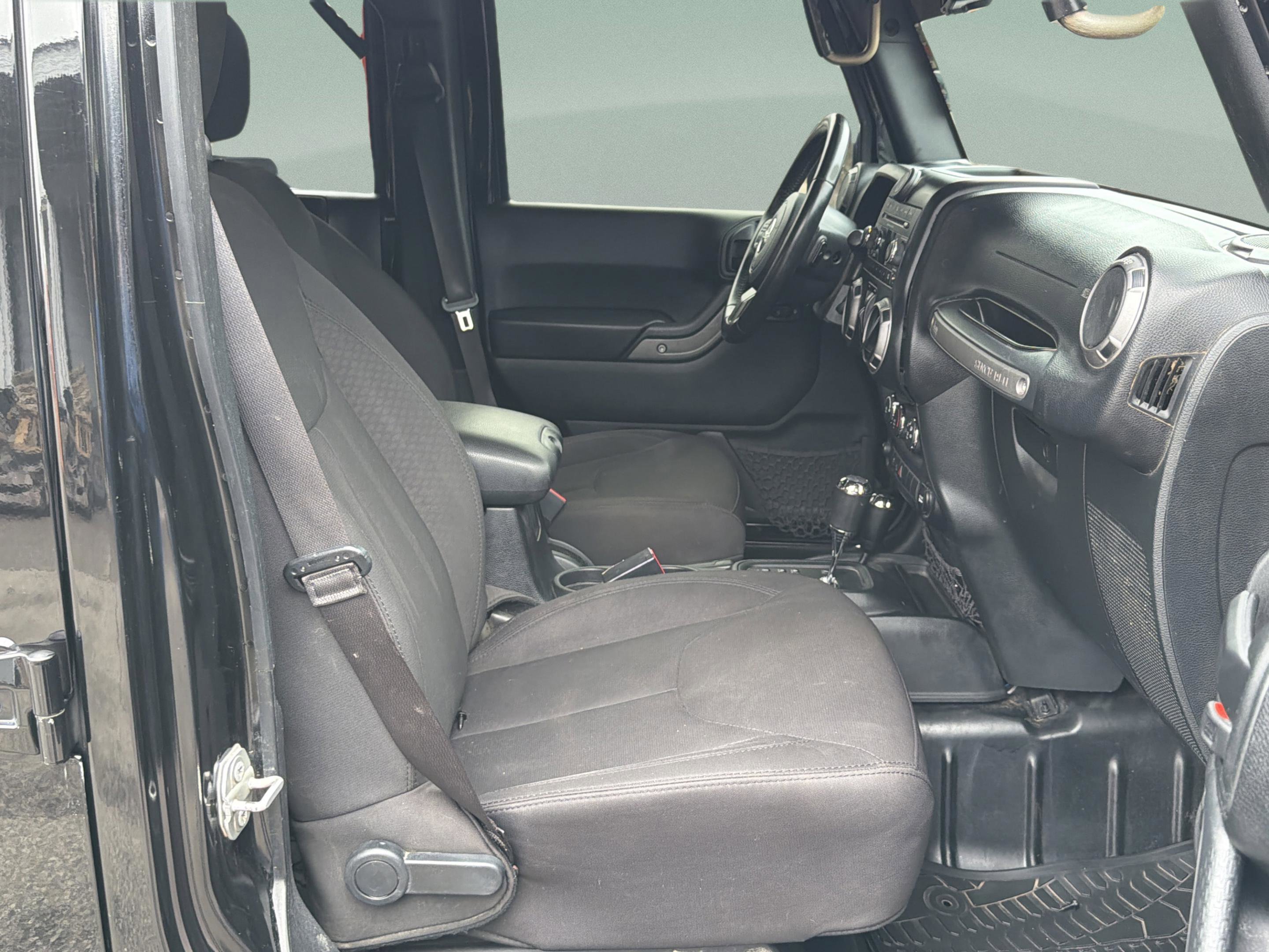 Used 2017 Jeep Wrangler Unlimited Sport w/ Quick Order Package 24S image 31