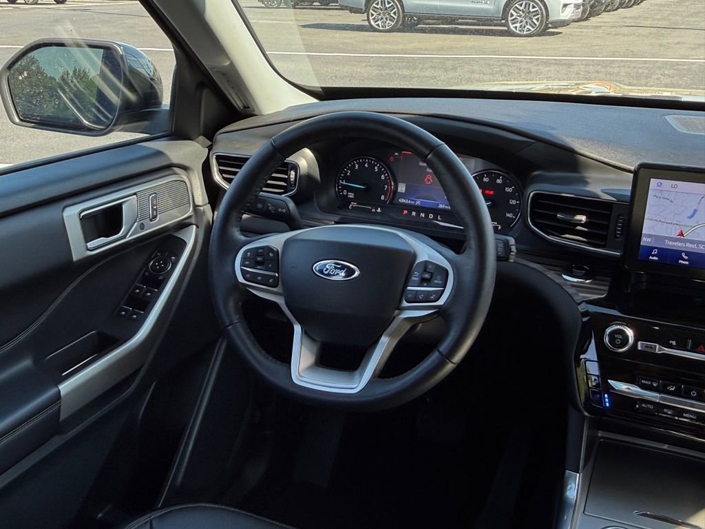 Certified 2023 Ford Explorer Limited RWD image 11